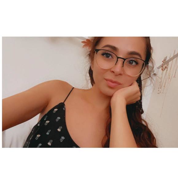 day_latinaaa